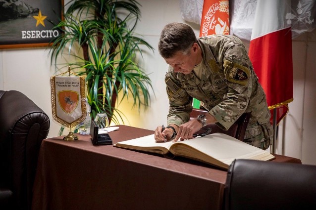 Afghanistan: il Gen. Miller a Herat per una Security Shura